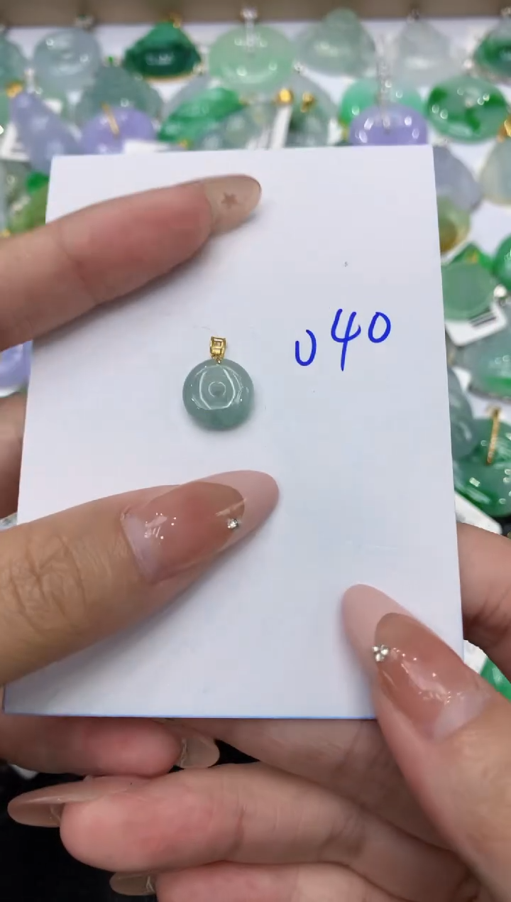 【闪购商品】翡翠颈饰18K金镶嵌8888888888