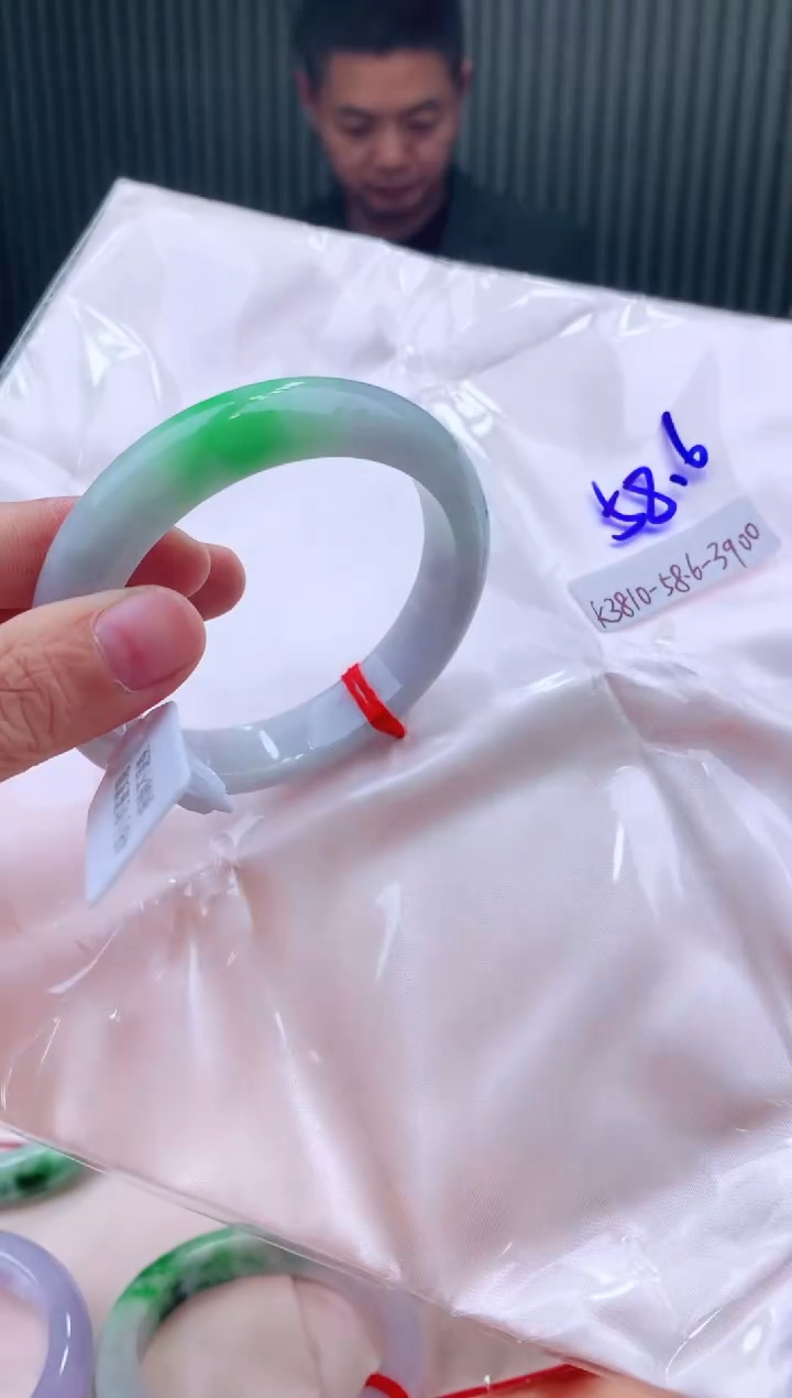 未镶嵌手镯翡翠58+