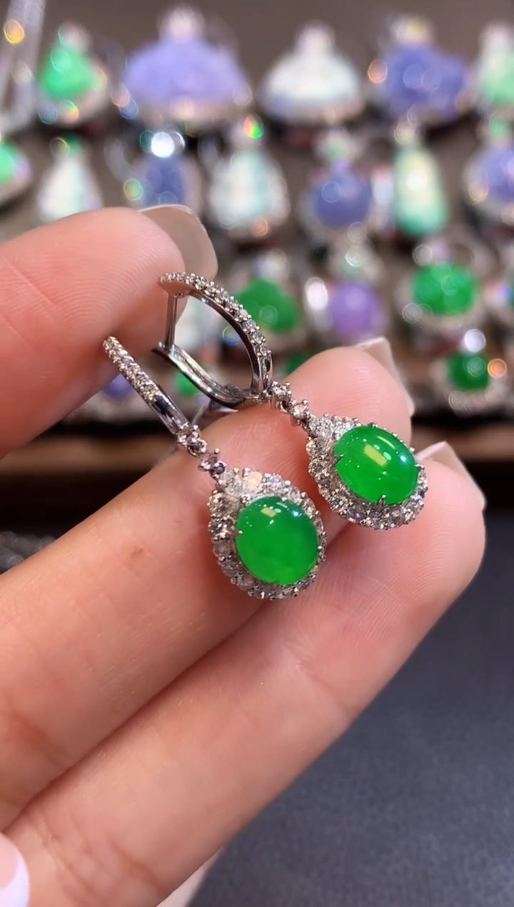 18K金镶嵌翡翠耳饰C37