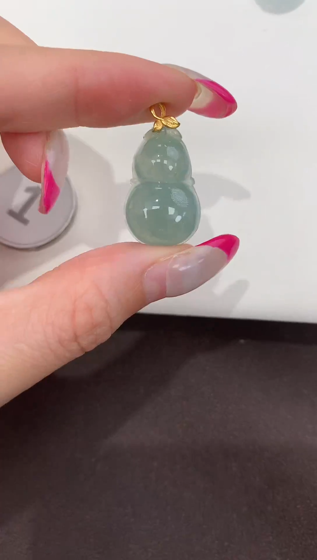 颈饰18K金镶嵌翡翠缅甸a货翡翠