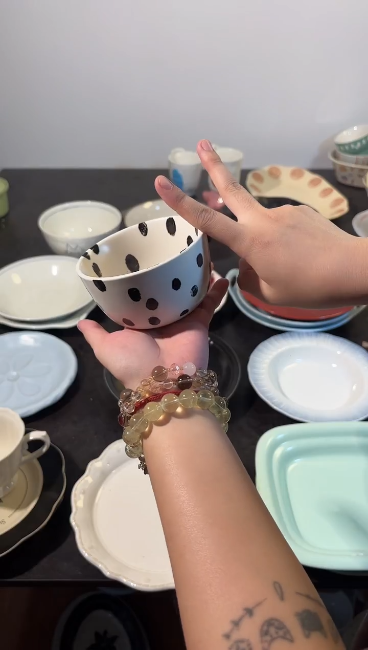 陶直播微瑕波点碗*2