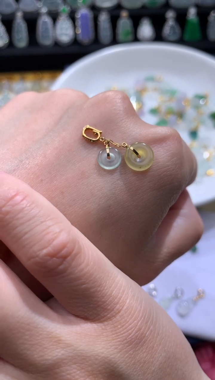 颈饰18K金镶嵌翡翠翡翠