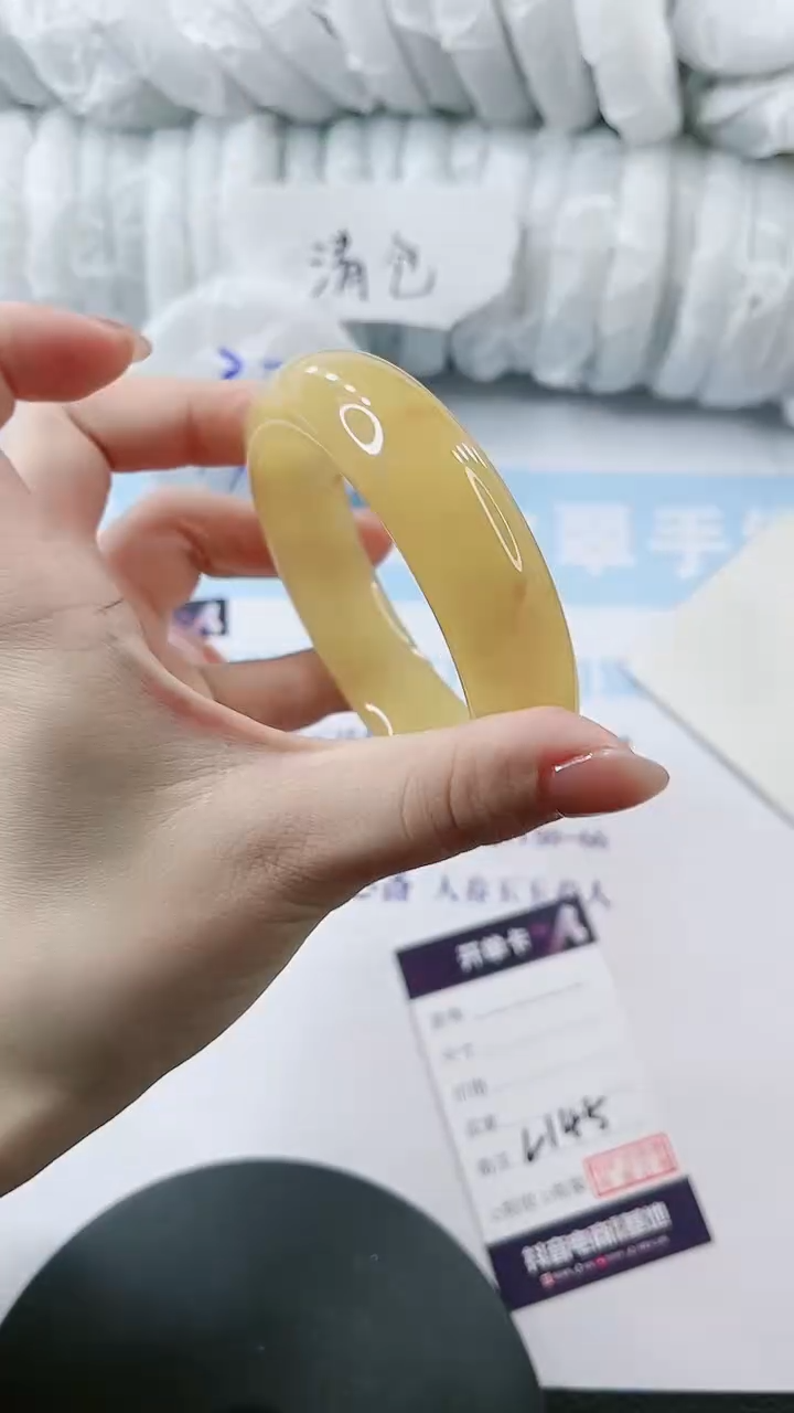 【闪购商品】石英质玉手镯未镶嵌多样性发货L145