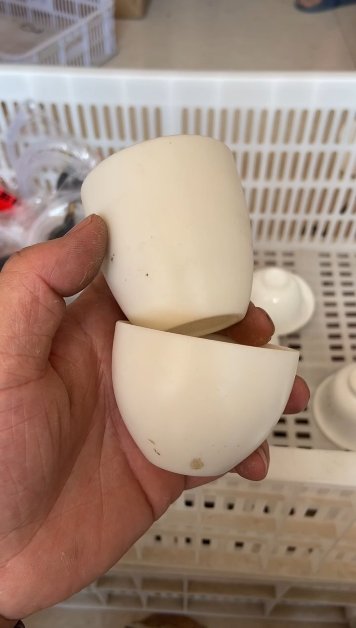 杯无运费险有瑕疵的摄影的产品有使用过的痕迹有点脏介意勿拍