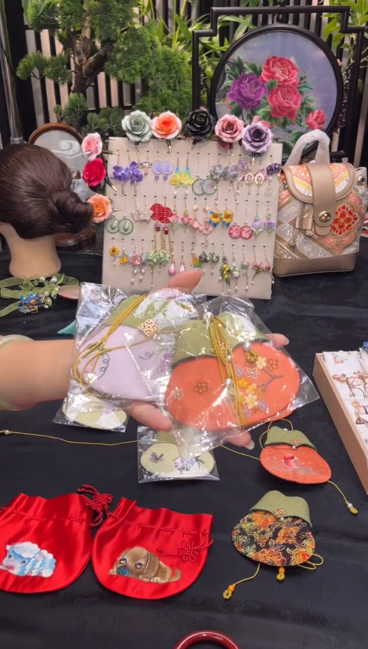 织绣虞*洛非遗苏绣手工饰品