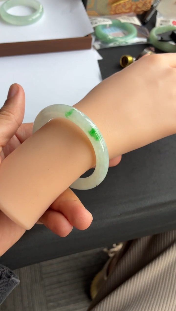 未镶嵌手镯翡翠82号50.2*8.7*8.7圆条