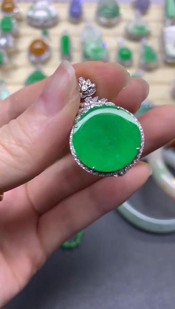 翡翠18K金镶嵌吊坠(不含链)吊坠|5500+550