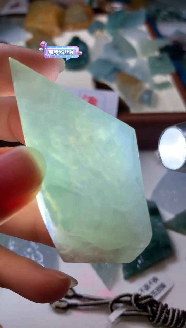 【闪购商品】翡翠颈饰未镶嵌吊坠