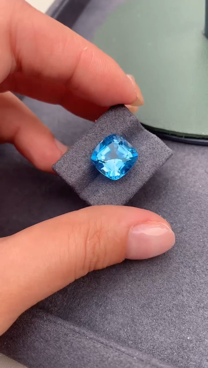 【闪购商品】托帕石裸石未镶嵌9ct托帕石