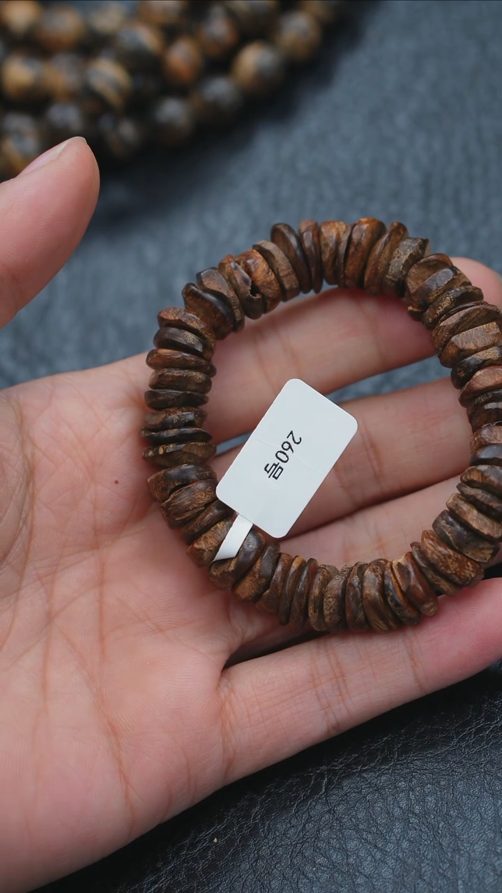 【闪购商品】沉香手串加雅布拉红土随型单圈16g+