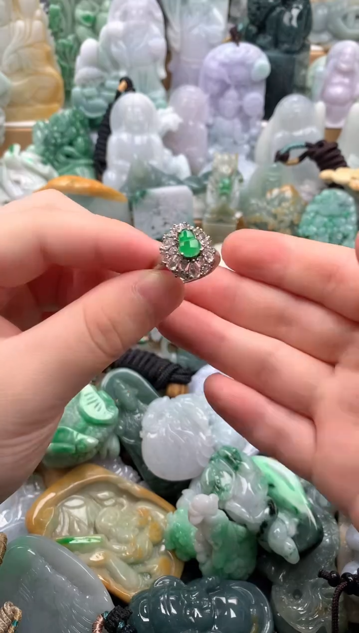 吊坠(不含链)未镶嵌翡翠1