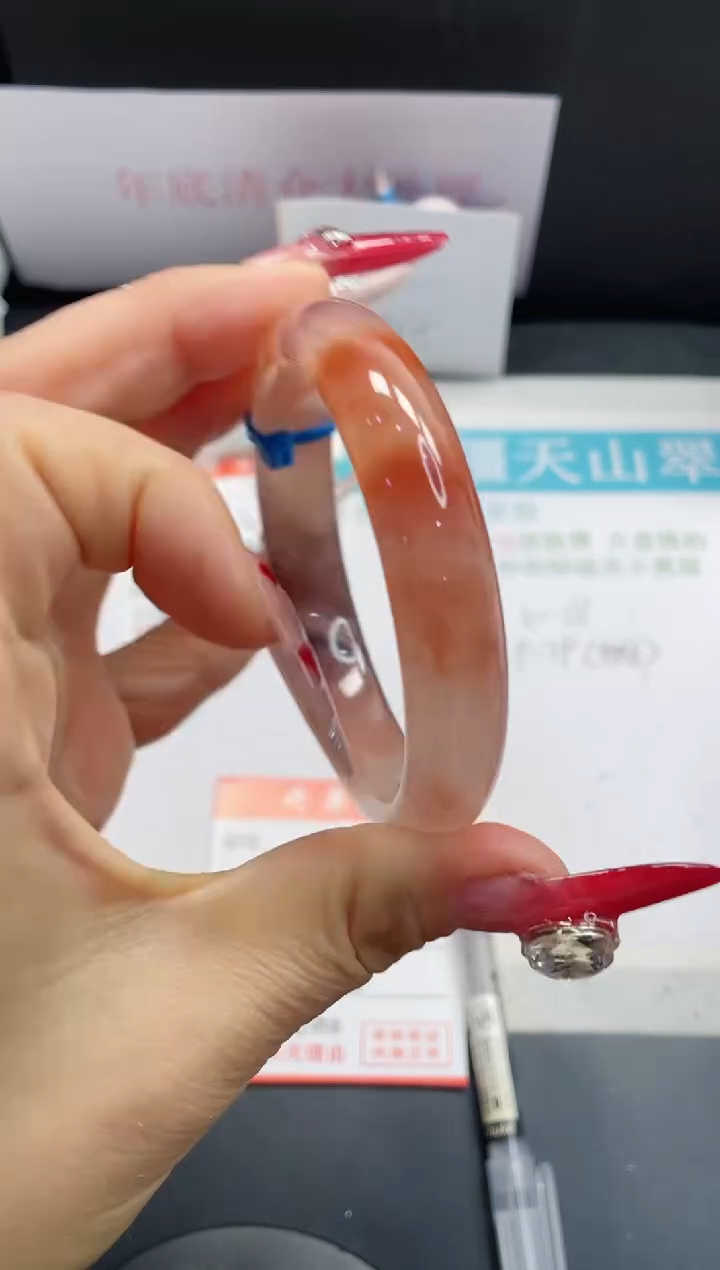【闪购商品】石英质玉手镯未镶嵌40