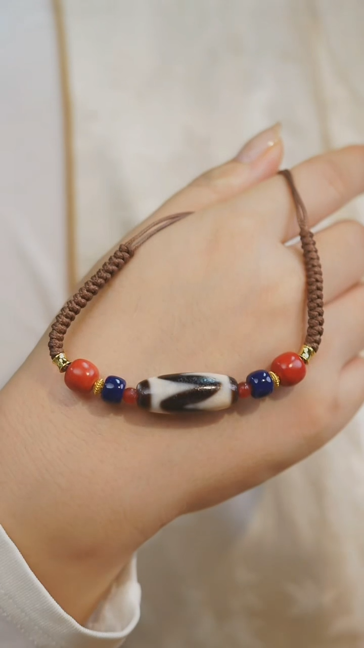 【闪购商品】玛瑙/玉髓手串未镶嵌多样性发其一