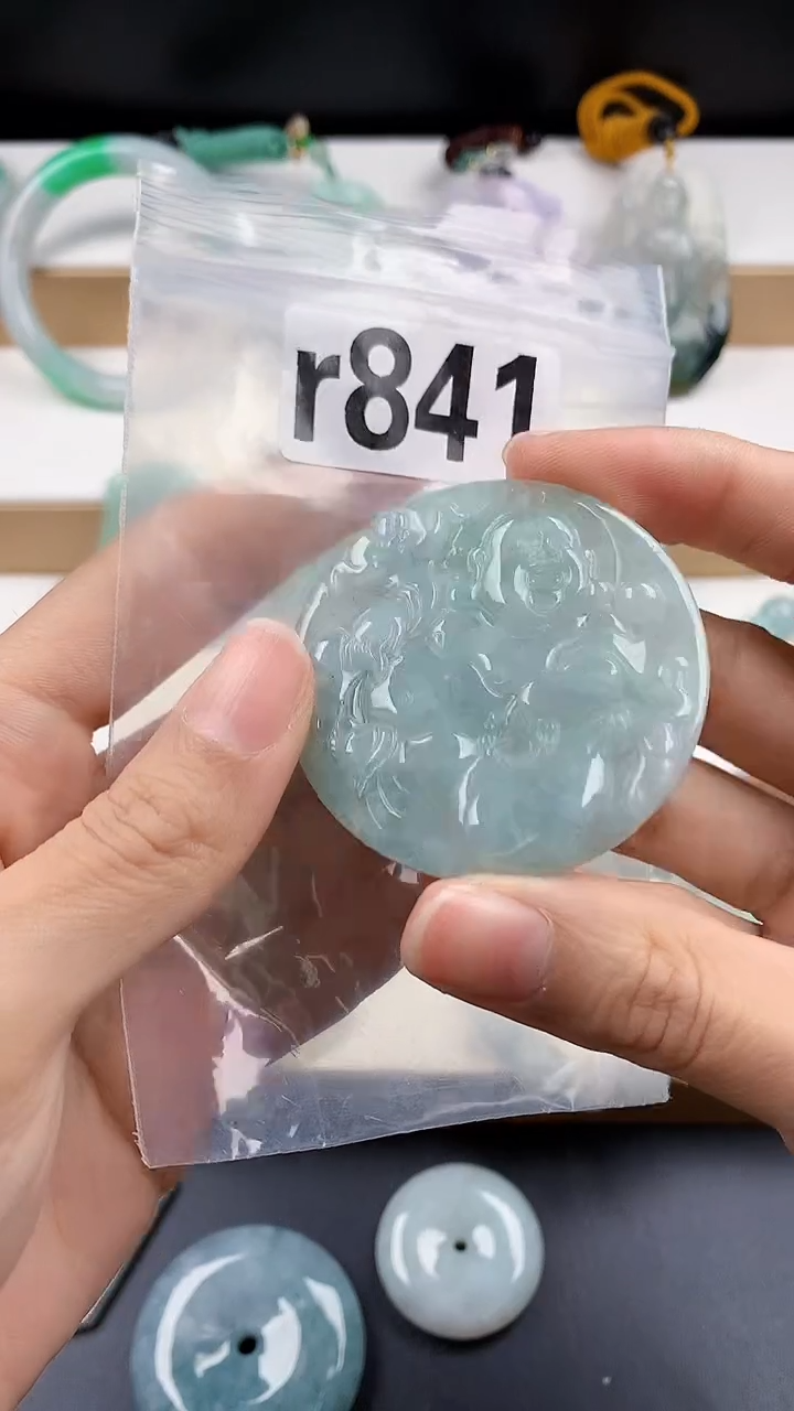 颈饰未镶嵌翡翠天然翡翠吊坠挂件