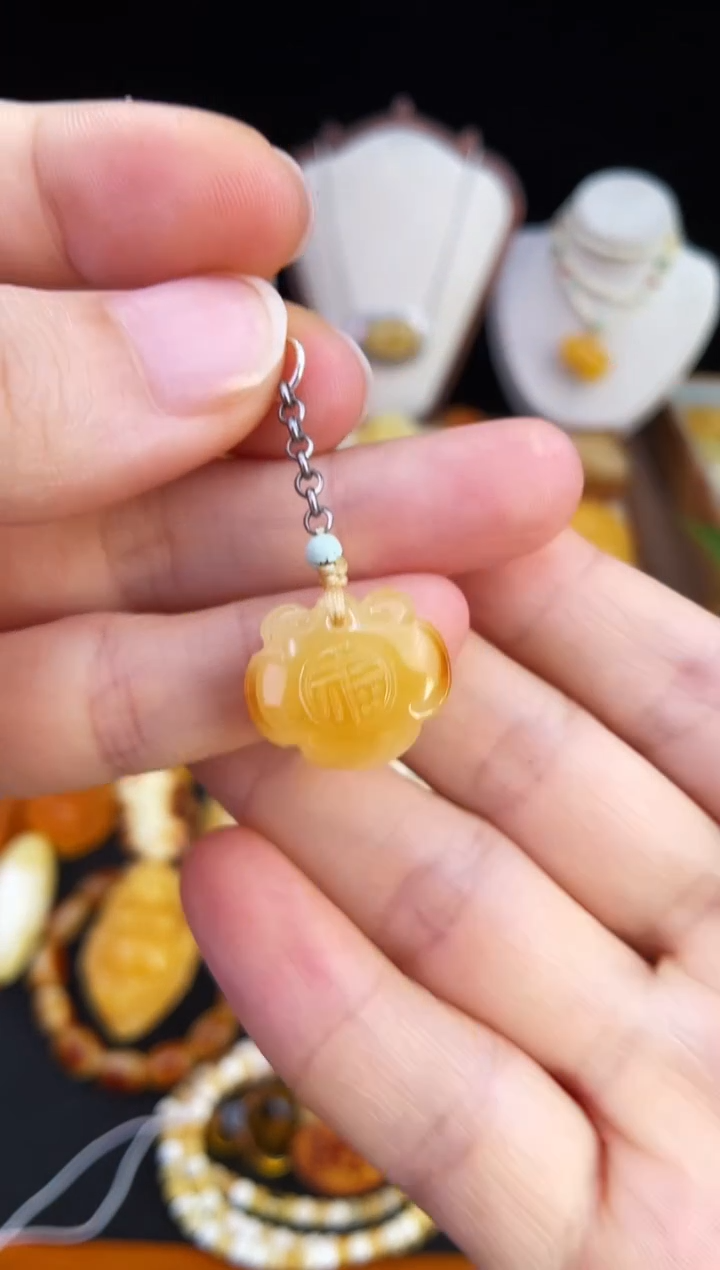 琥珀未镶嵌珠宝奇石柒月