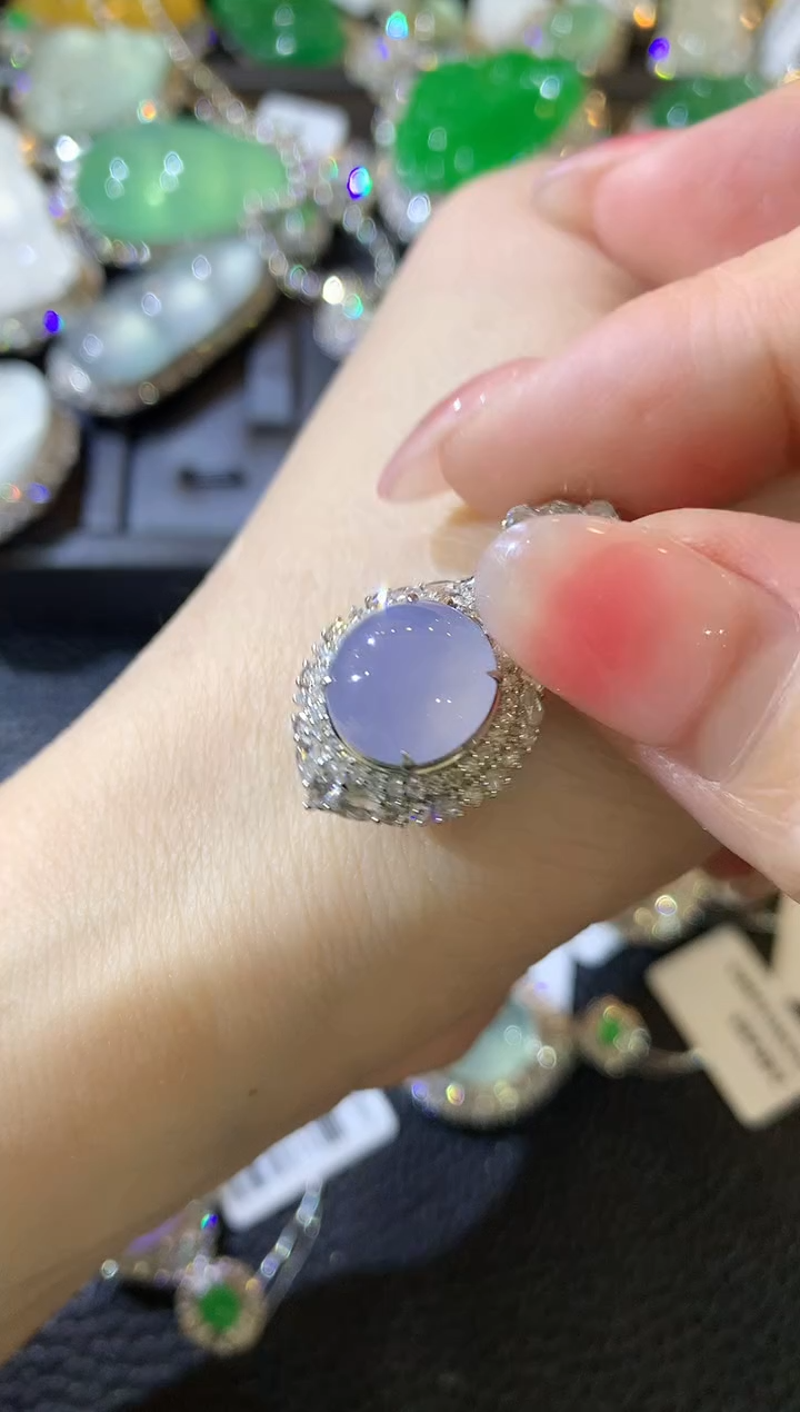 【闪购商品】翡翠套链18K金镶嵌F69   