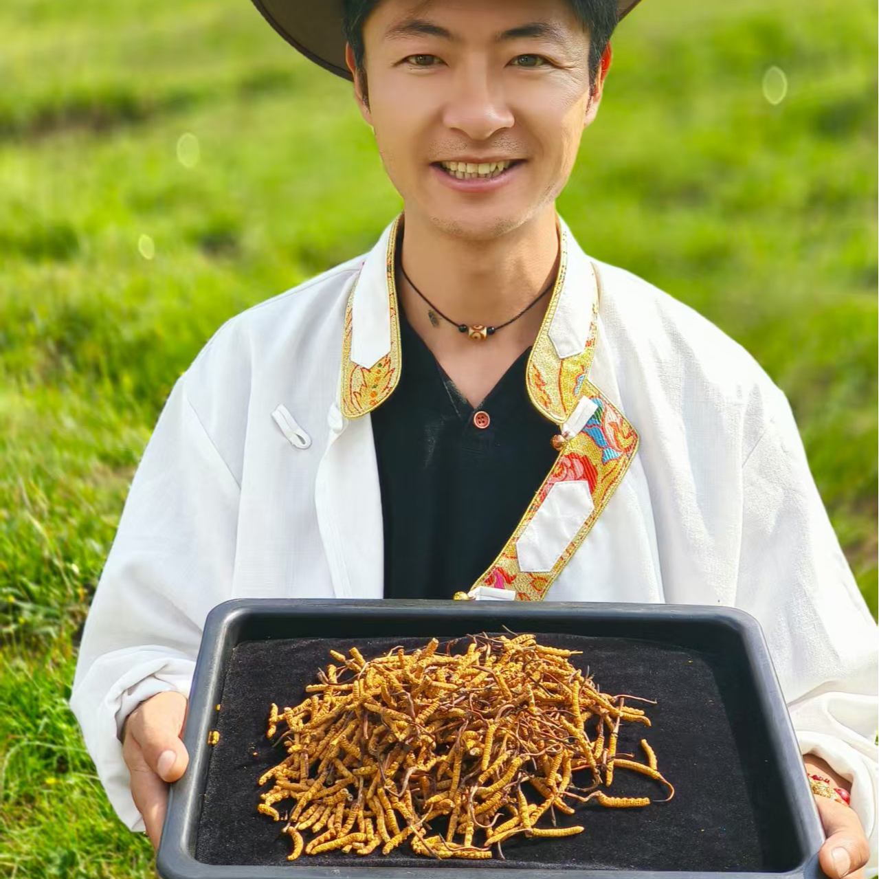 按克专属定向链接冬虫夏草一物一拍