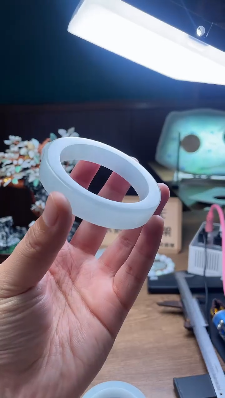 【闪购商品】定制翡翠手镯未镶嵌定制