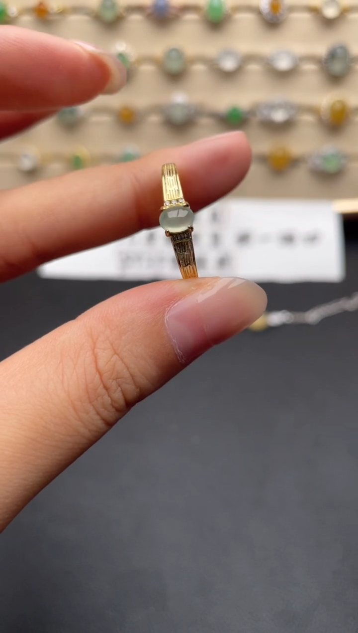 银S925镶嵌戒指翡翠一物一证一礼盒