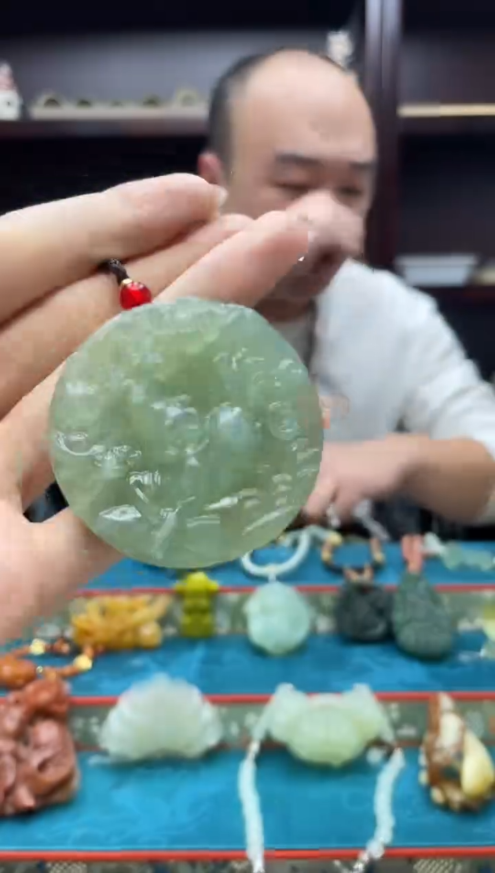 未镶嵌岫玉吊坠·