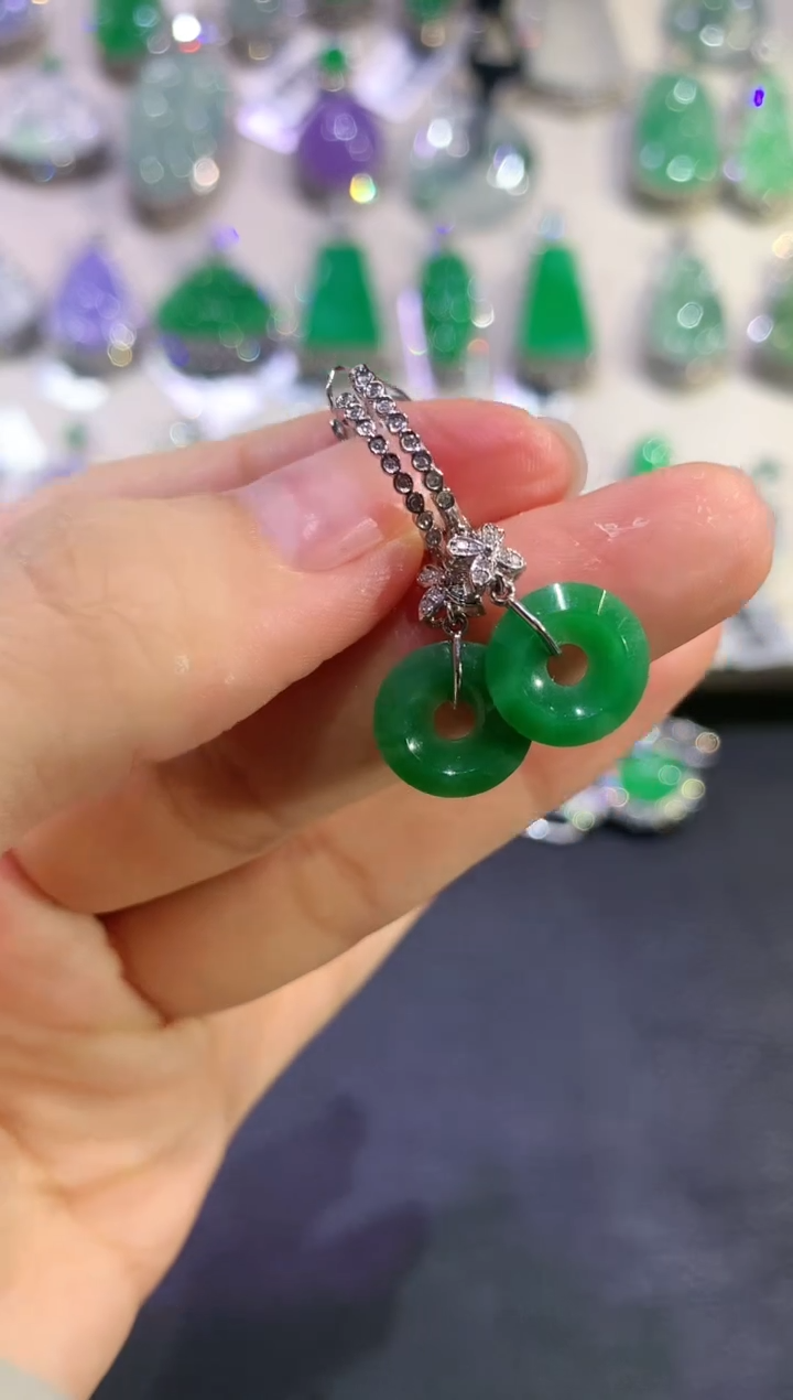 【闪购商品】翡翠耳饰18K金镶嵌e6