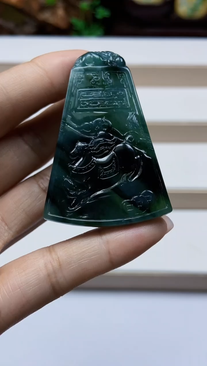 颈饰未镶嵌翡翠翡翠A货