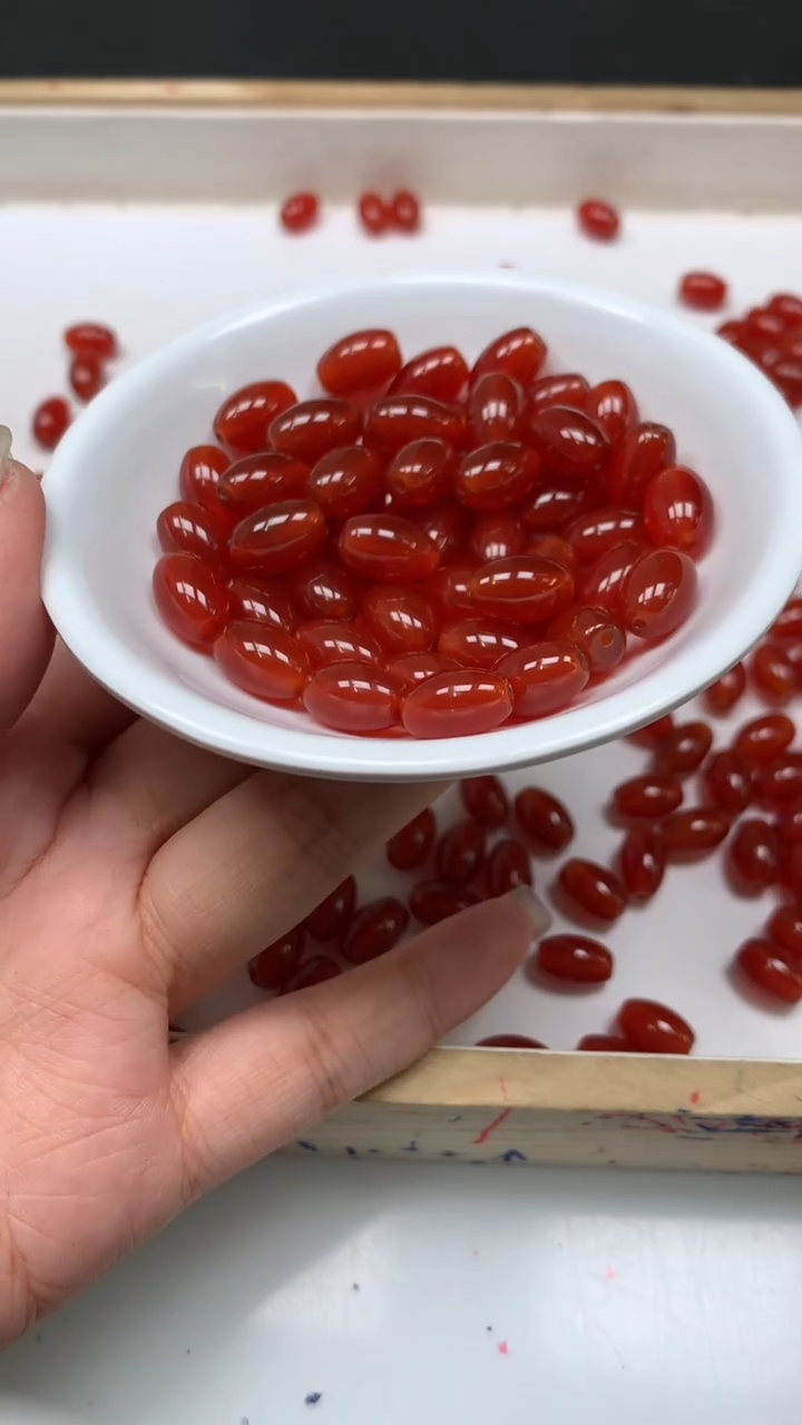 未镶嵌散珠南红玛瑙B595 南红 米珠8*12mm10个8元