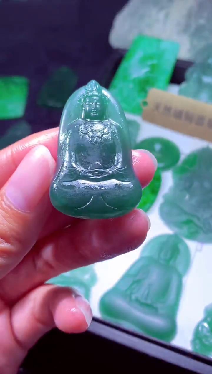 未镶嵌定制翡翠唐***绘天然缅甸翡翠A货吊坠多样性发货其一