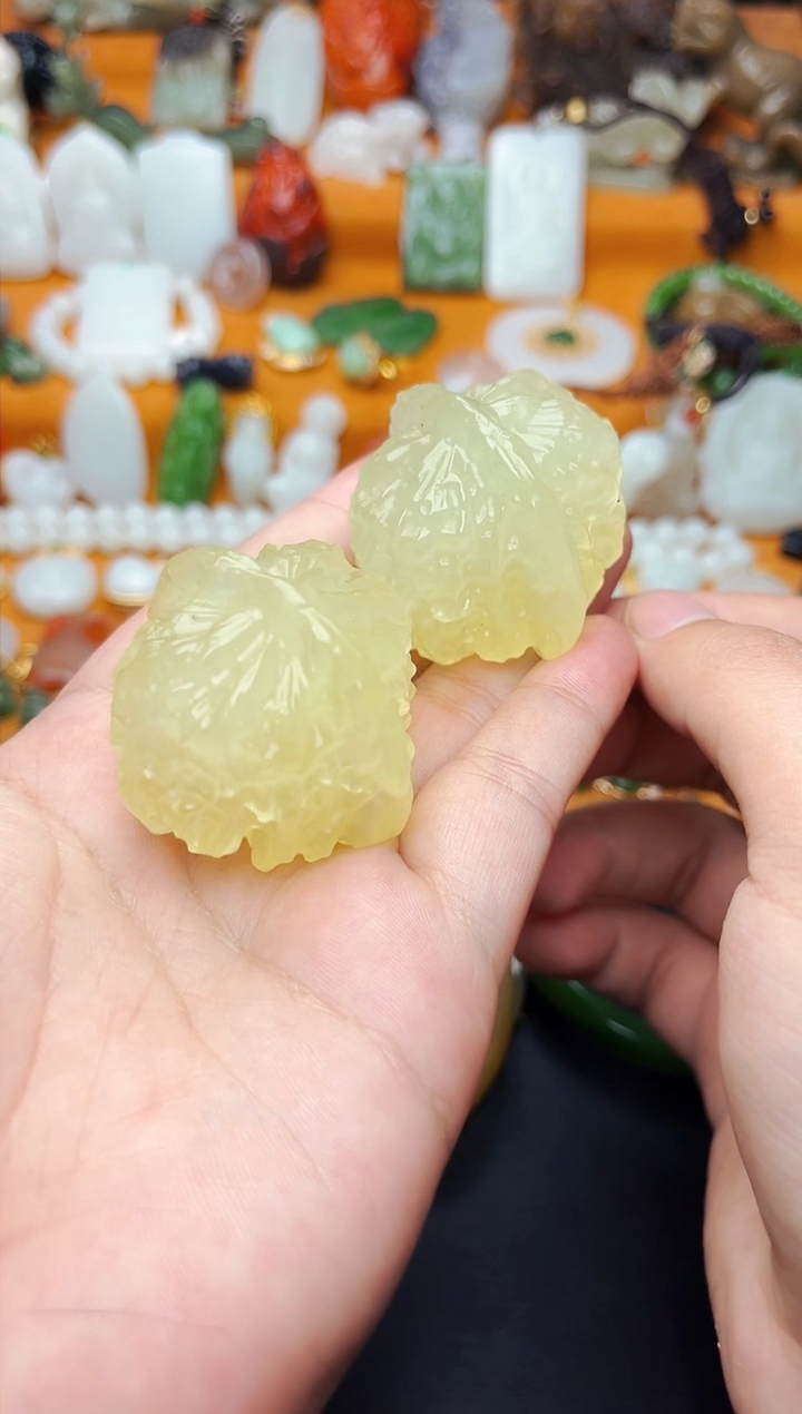 【闪购商品】岫玉摆件未镶嵌核桃一对01