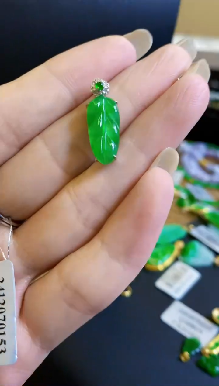 【闪购商品】定制翡翠18K金镶嵌叶子