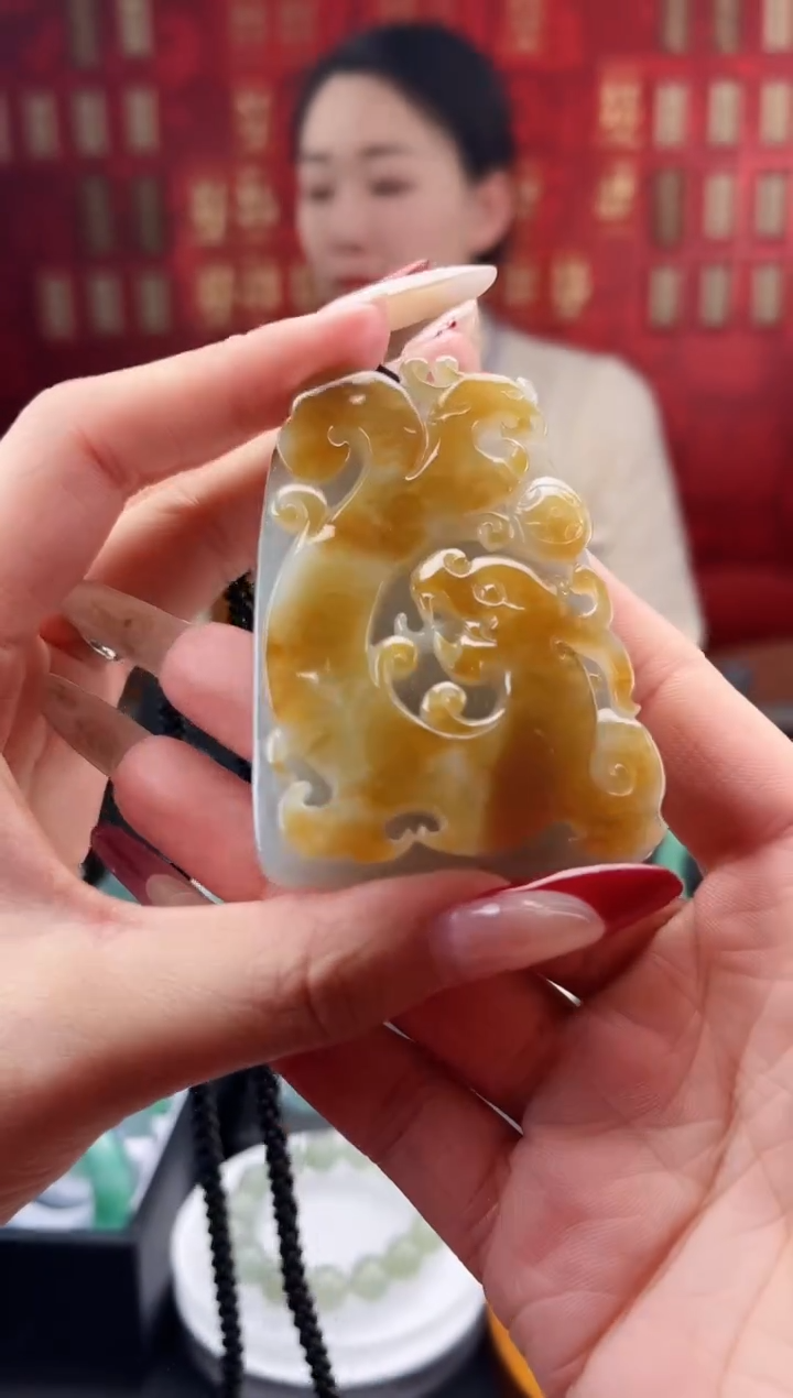 【闪购商品】翡翠颈饰未镶嵌吊坠