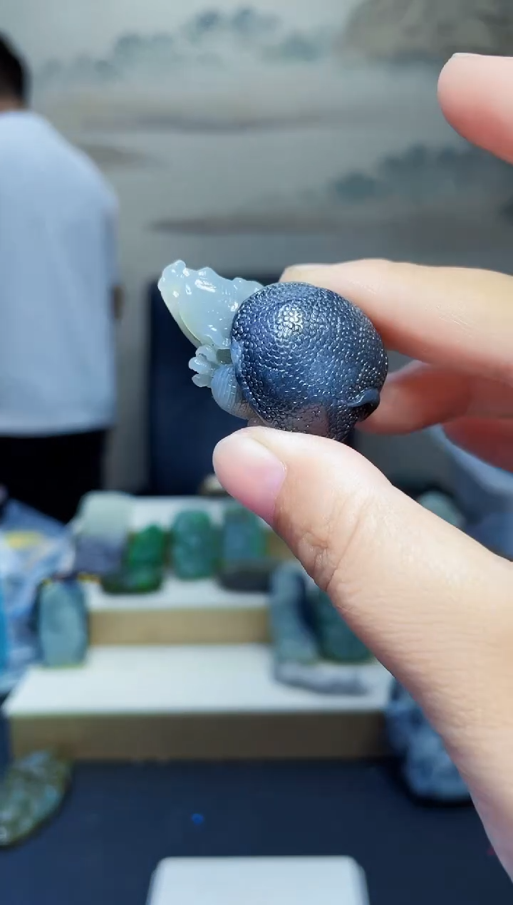 和田玉未镶嵌颈饰1