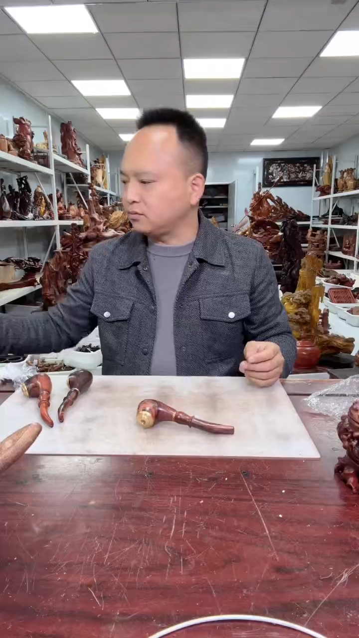 【闪购商品】花梨木类木雕工艺品8888888