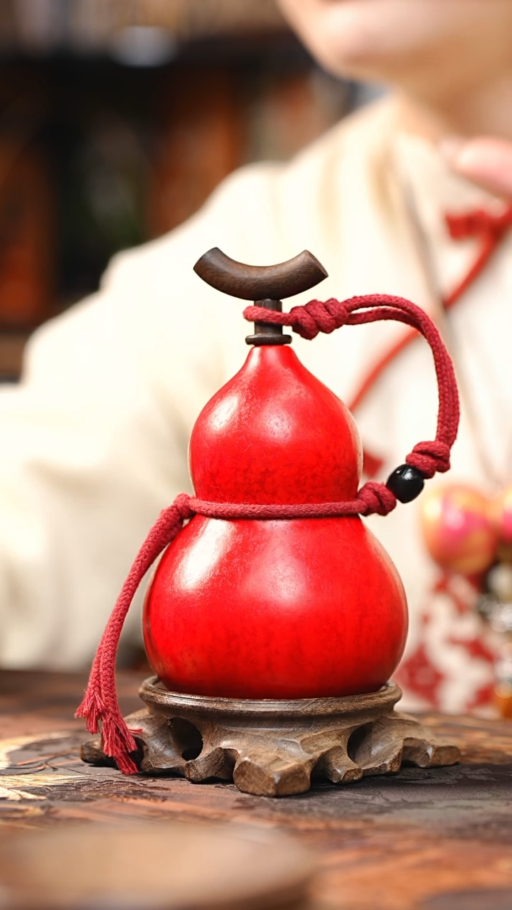 【闪购商品】RT145大漆酒葫芦不包手串及旋转底座