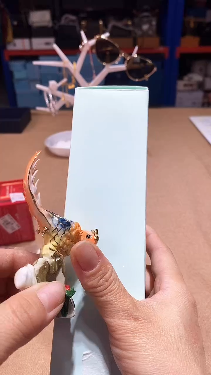 瓷片碗碟好物一件不留@@1