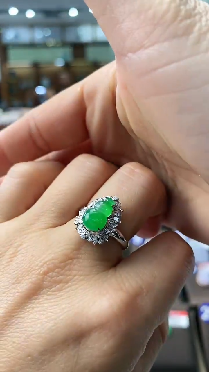 【闪购商品】翡翠戒指18K金镶嵌葫芦戒指