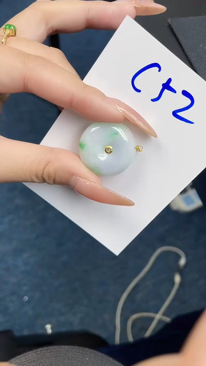 【闪购商品】翡翠颈饰18K金镶嵌00000000