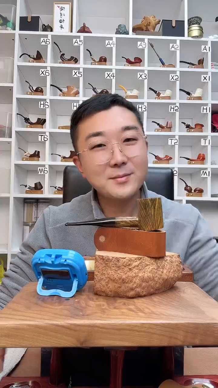 木悦****厅意大利进口石楠木