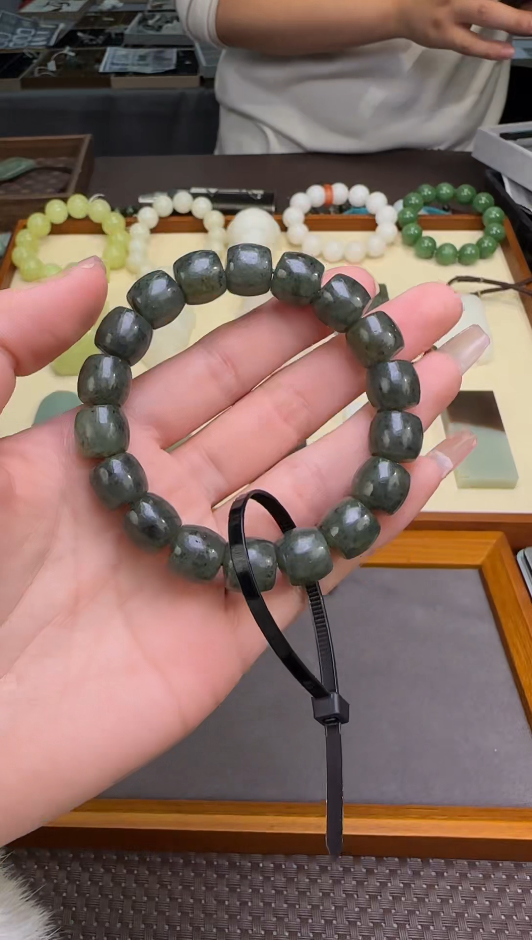 【闪购商品】和田玉手串未镶嵌手串