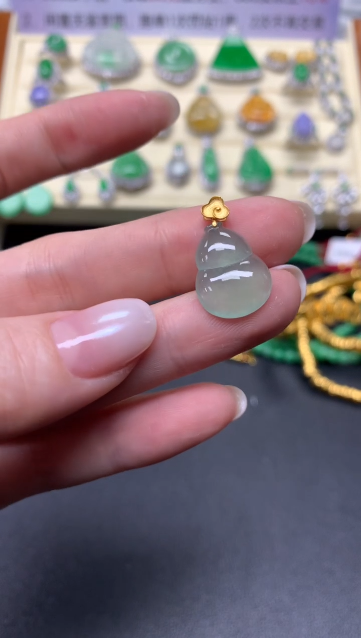 【闪购商品】翡翠吊坠(不含链)18K金镶嵌吊坠|500+50