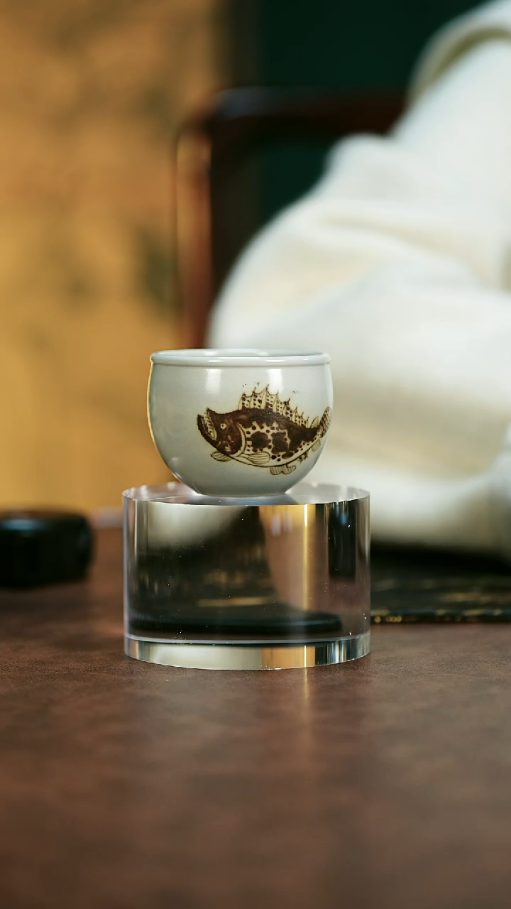 【闪购商品】《渐升堂》神秘二号釉 鳜鱼缸杯
