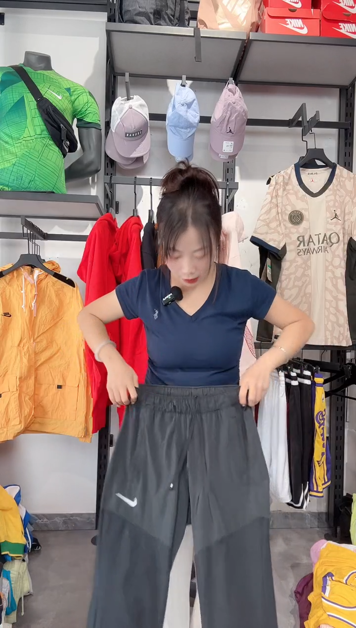 1453   编码 瑕疵款直播间过款为准 尺码M