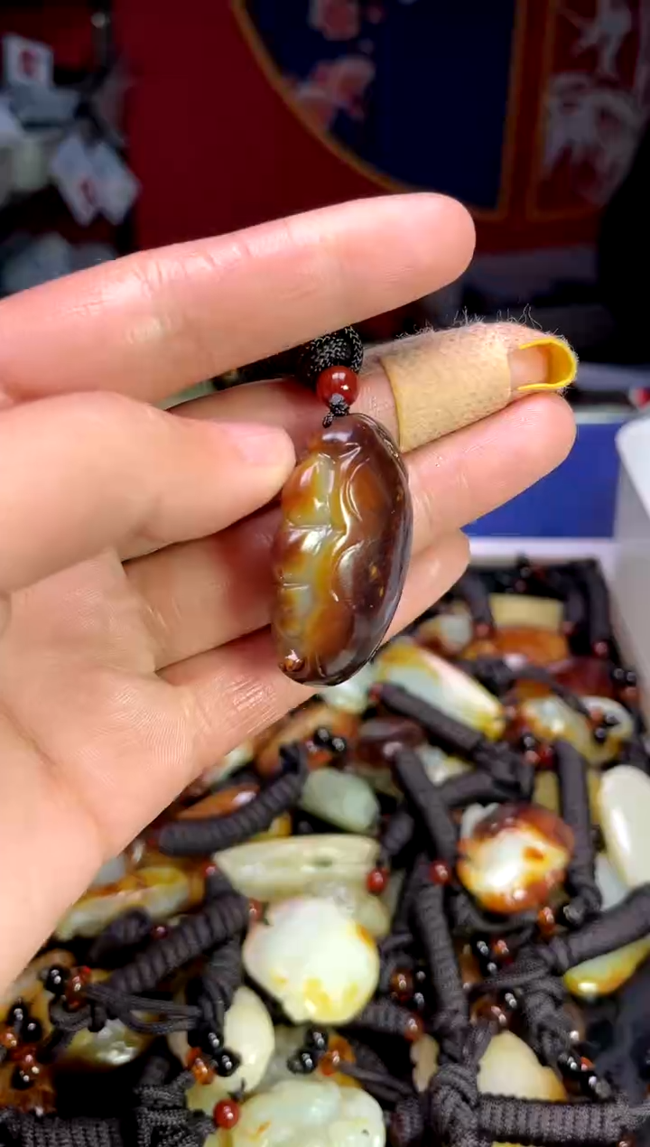 【闪购商品】和田玉颈饰未镶嵌123123