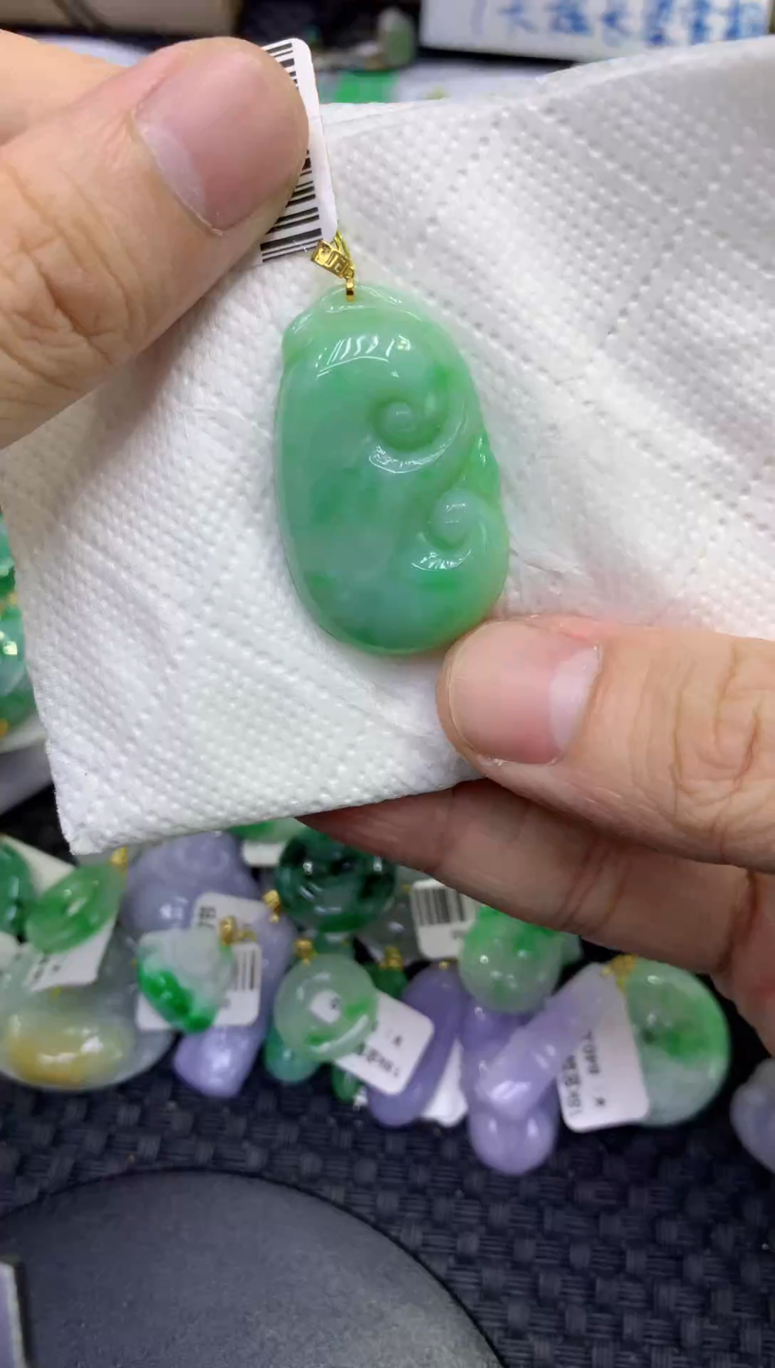 颈饰18K金镶嵌翡翠天然缅甸A货翡翠