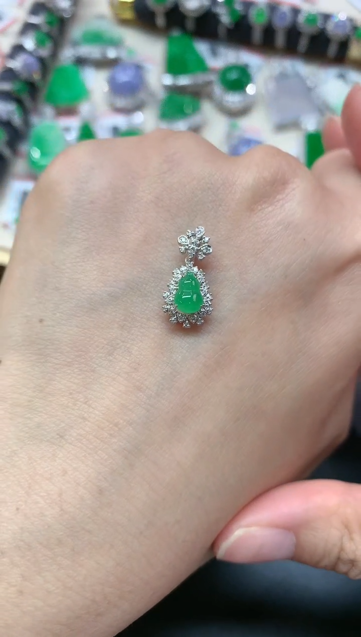 【闪购商品】翡翠吊坠(不含链)18K金镶嵌A357|2980