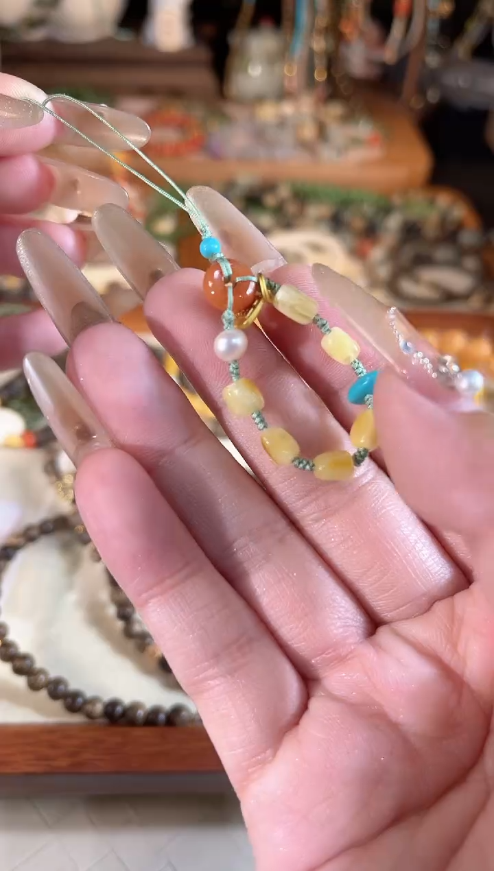 【闪购商品】蜜蜡手链未镶嵌多样性发货其一