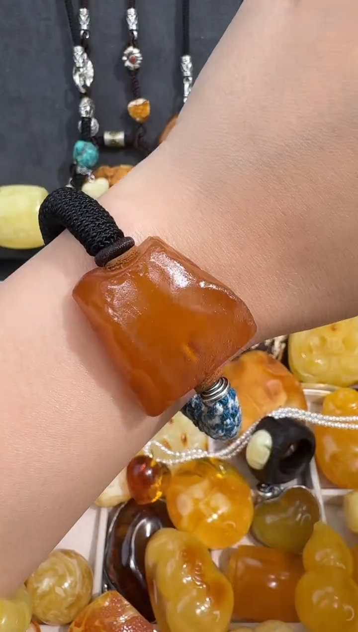 裸石琥珀未镶嵌琥珀