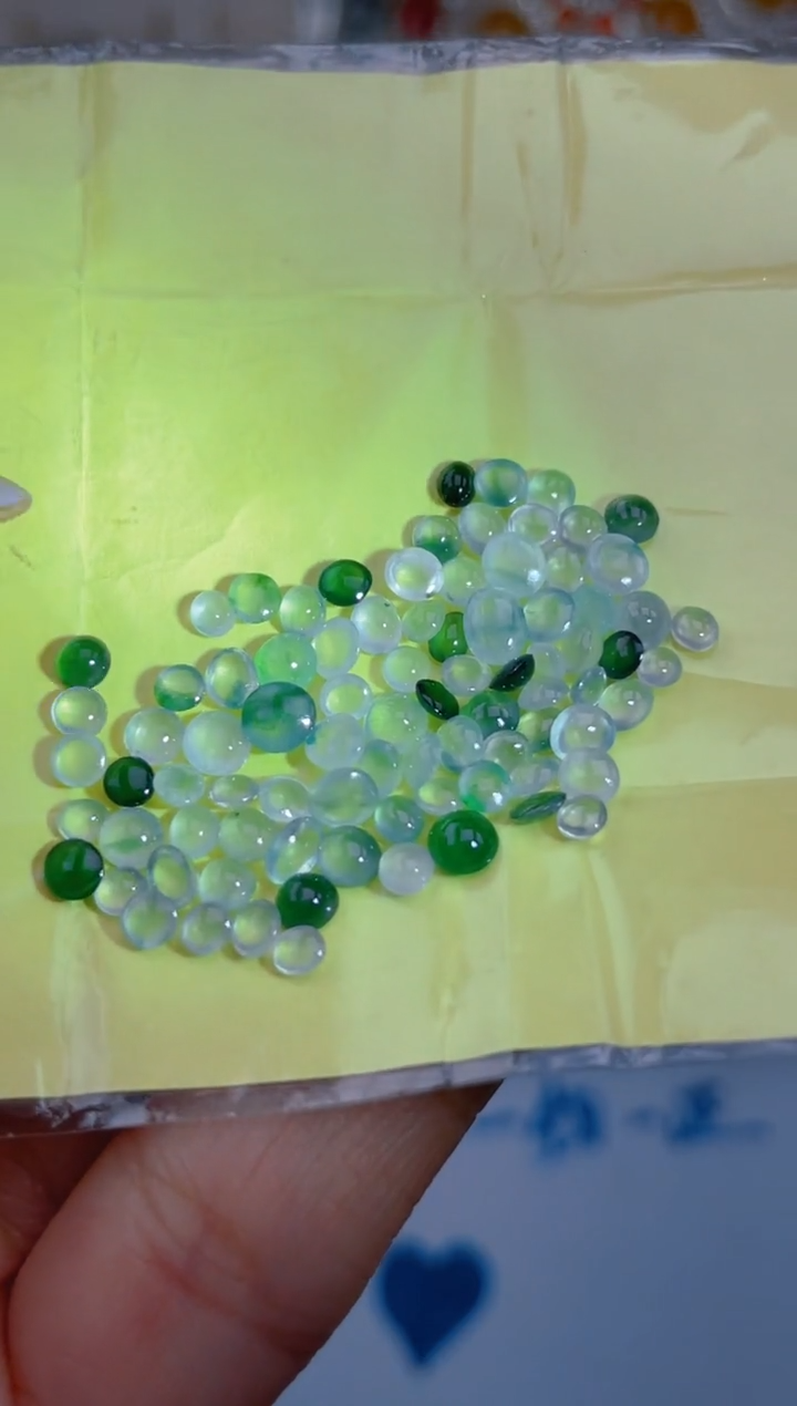 未镶嵌定制翡翠天然翡翠蛋面29