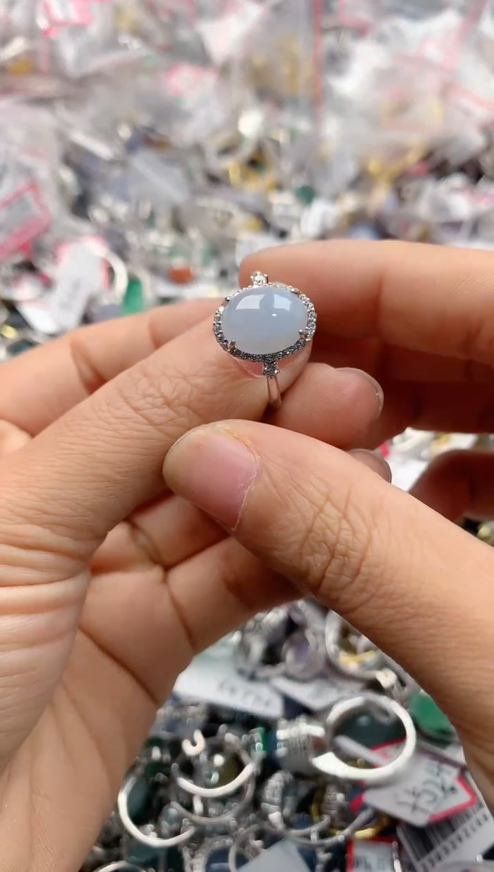 银S925镶嵌戒指翡翠666              2