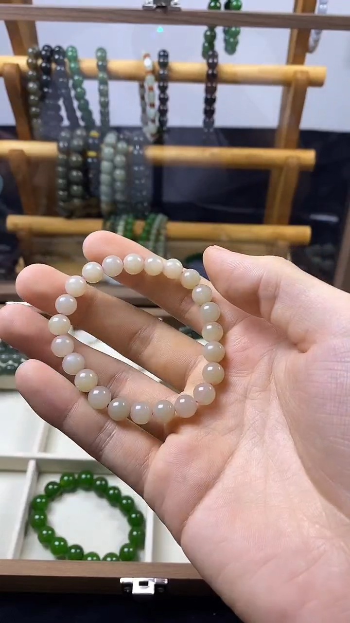 手串未镶嵌和田玉吃***苦主播推荐！！